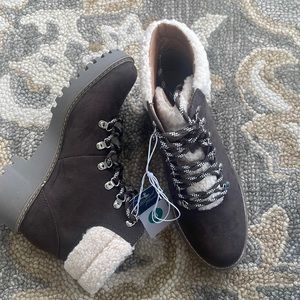 Universal Thread Leah Faux Leather Fur Ankle Boots Booties Size 8 Brown